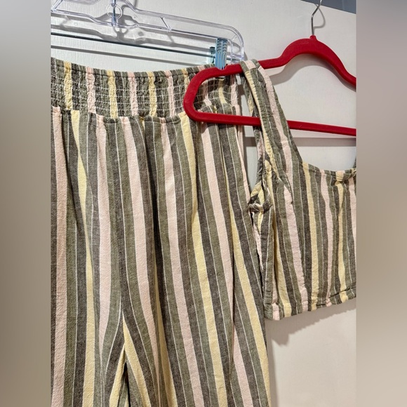 NWT set - Picture 2 of 7